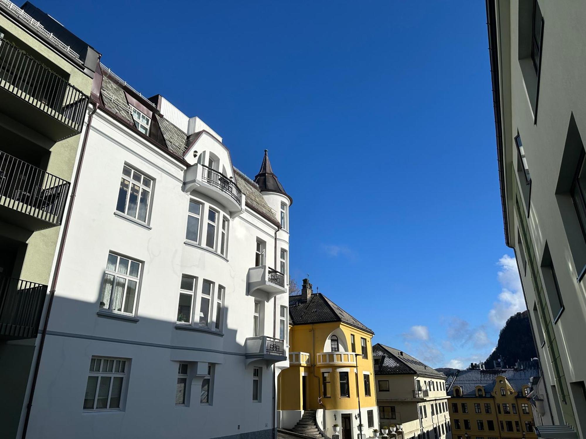 Stylish Big Jugend Art Nouveau Apartment With Balcony Heart Of Ålesund Esterno foto
